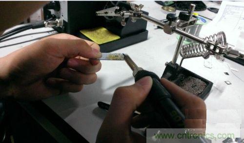 制作U盤全過程，由PCB做起