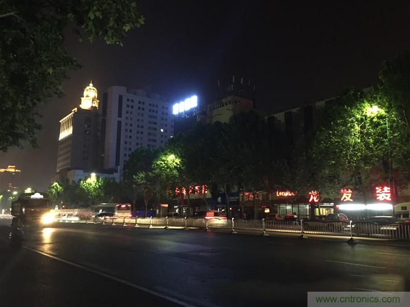 無邊框的 nubia Z9 ，一款既有驚喜，又有驚艷的智能手機