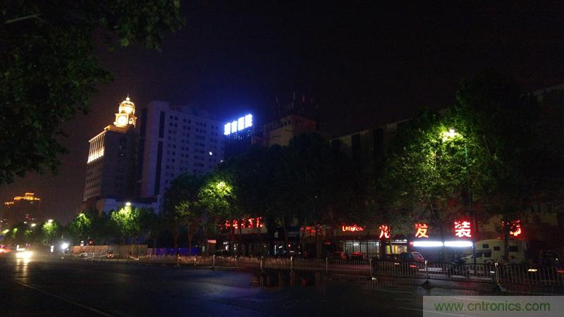無邊框的 nubia Z9 ，一款既有驚喜，又有驚艷的智能手機