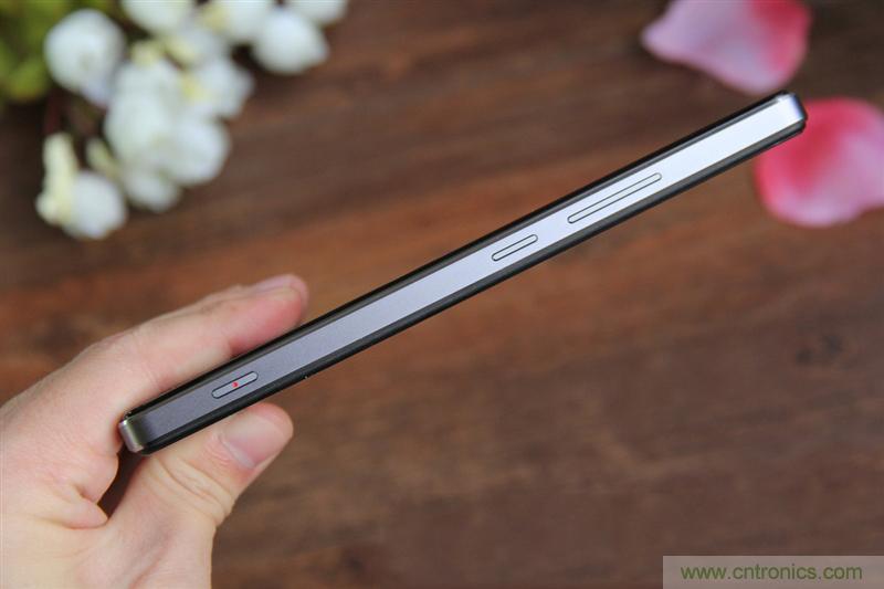 無邊框的 nubia Z9 ，一款既有驚喜，又有驚艷的智能手機