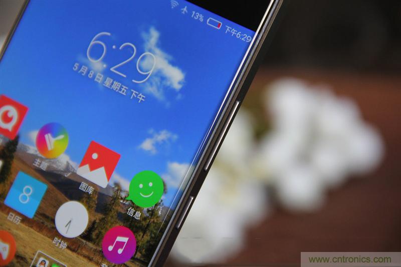 無邊框的 nubia Z9 ，一款既有驚喜，又有驚艷的智能手機