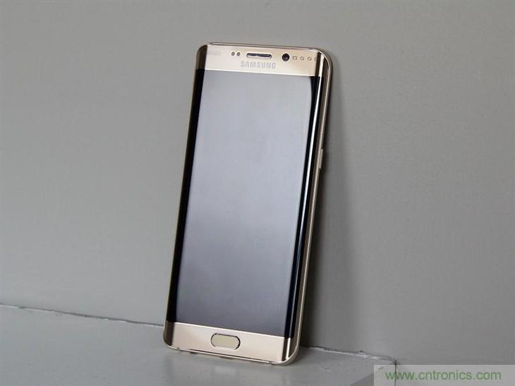 三星S6 edge+評(píng)測：擊退note 5，帶著雙曲屏卷土重來