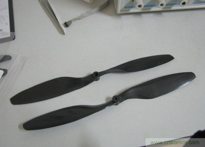 無人機(jī) DIY 制作全過程，酷得不要不要的！