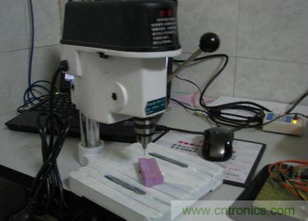 無人機(jī) DIY 制作全過程，酷得不要不要的！