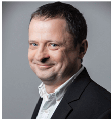 本屆峰會以 “你好，數(shù)字具身 (Hello, Digital Embodiment)” 為議題，直指下一代AI發(fā)展的核心——如何讓智能體更好地感知并與物理世界交互。屆時，Arm、西門子、SiPearl、Prophesee、芯原股份、思特威、英諾達(dá)等國內(nèi)外半導(dǎo)體巨頭的掌門人與高管將罕見同臺，從芯片設(shè)計、視覺傳感、EDA工具到系統(tǒng)架構(gòu)，共同勾勒千億增量市場的技術(shù)路線與商業(yè)藍(lán)圖。席位緊張，機(jī)遇不容錯過。